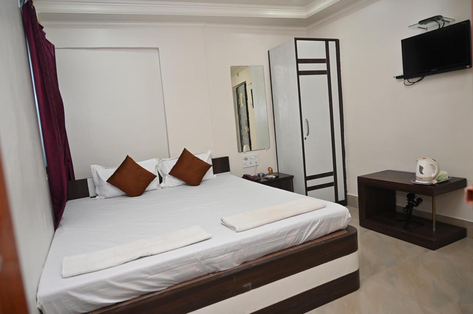 Hotel Gitanjali Māldah Eksteriør billede
